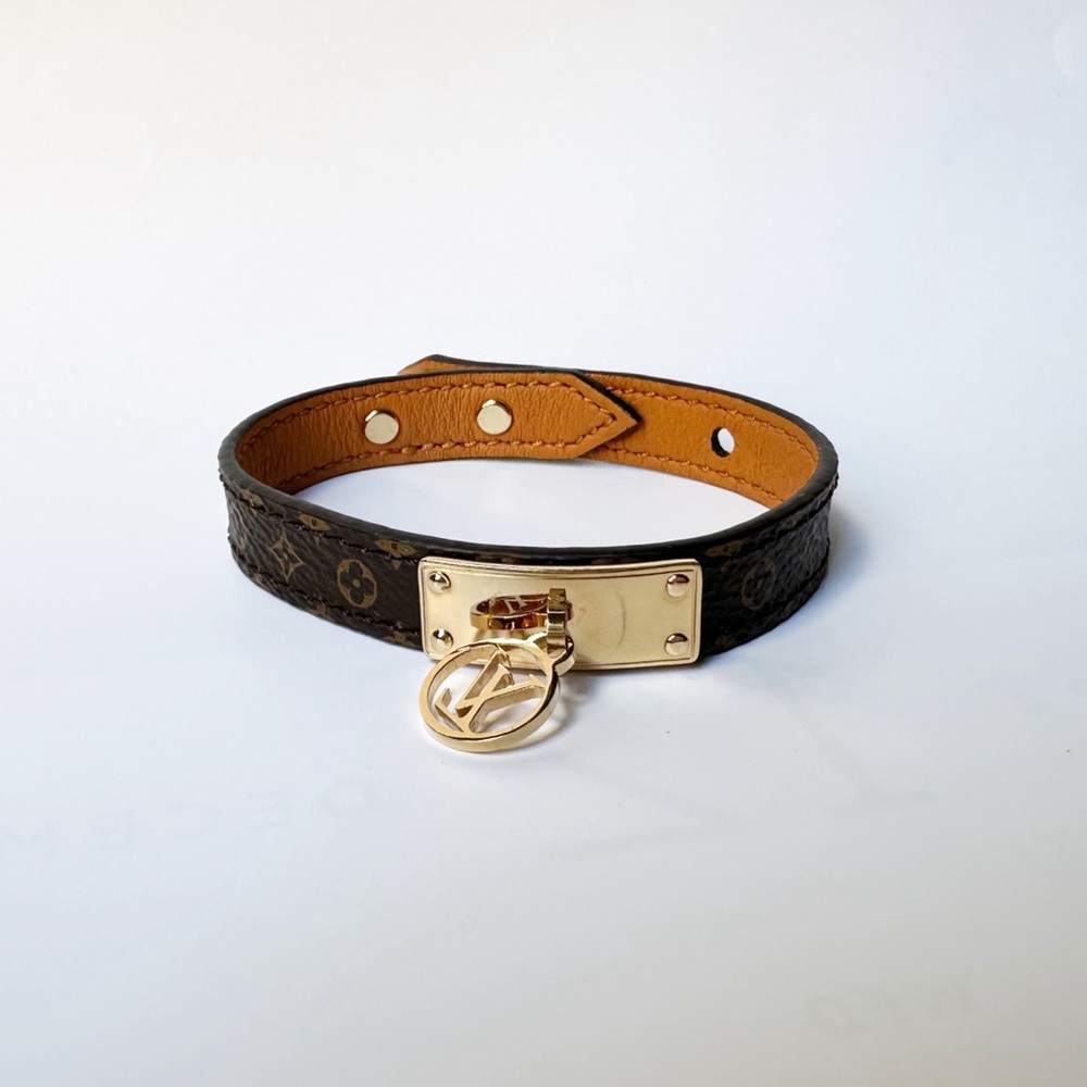 Louis Vuitton M4150 Monogram Leather with Logomania LV Charm Bracelet